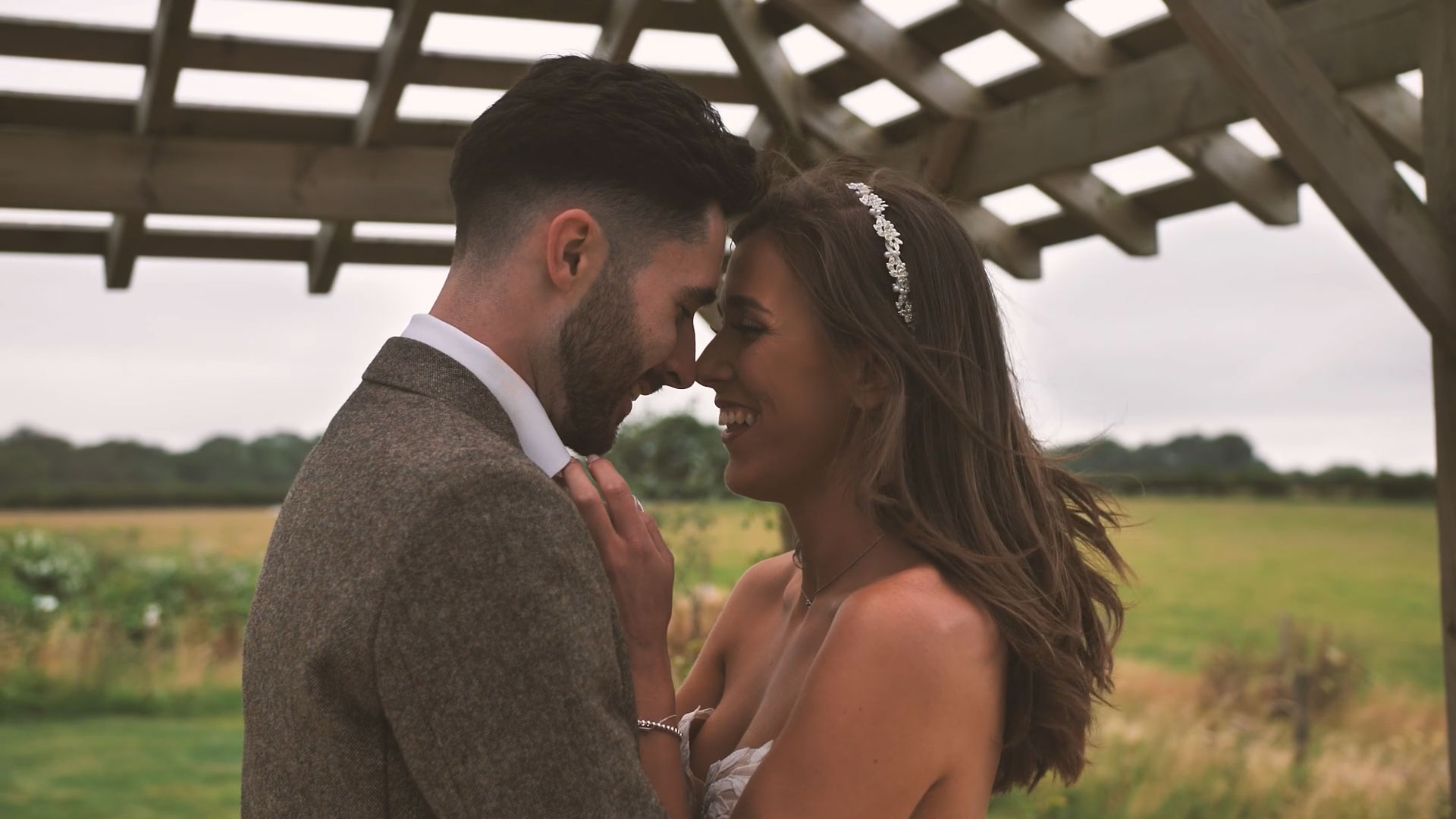 Botley-Hill-Barn-Couples-Shoot